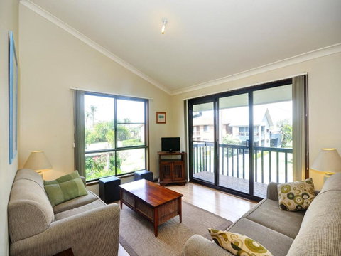 Pet Friendly On Pelican Close To Myall River - Accommodation Guide 4