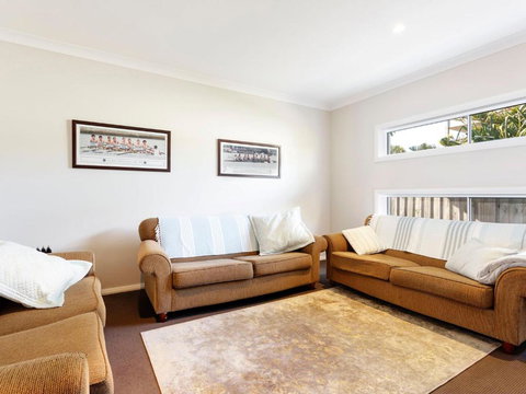 Sandy Feet - Accommodation China 4