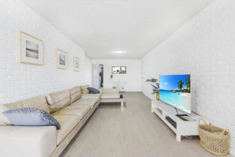 Mooloolaba Apartment Walking Distance To Everything - Accommodation Asia 1
