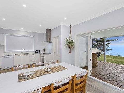 Toukley Waterfront Oasis - Accommodation Asia 5