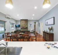 Three Sisters - Accommodation Guide