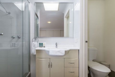 Gold Sands Beach Apartment - Accommodation Asia 6