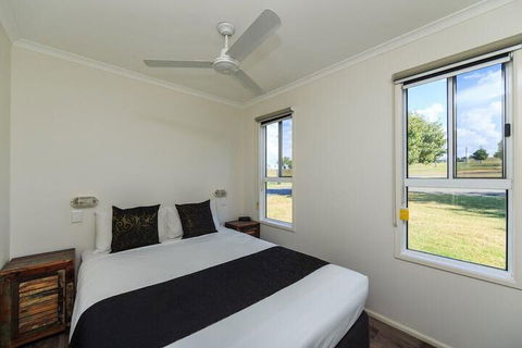Reflections Holiday Parks Lake Keepit - Accommodation Asia 6