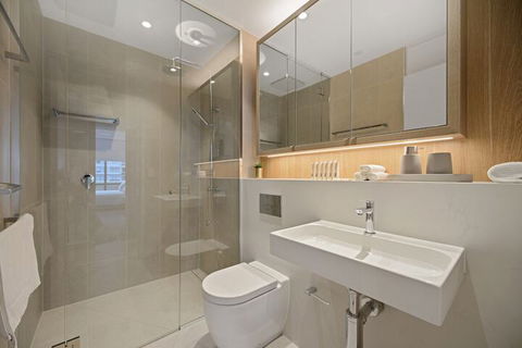 HomeHotel Ultra Luxury 2 Bedroom Next To Mall & Train - Accommodation Asia 6