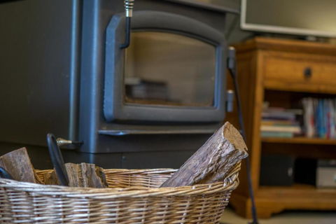 Arohanui - Accommodation Guide 4
