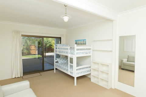 The Beach House At One Mile 6 Burrawong - Accommodation Asia 2