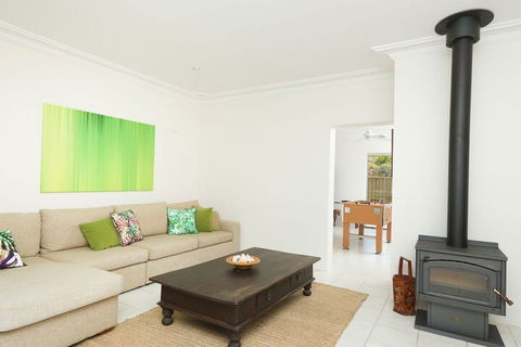 The Beach House At One Mile 6 Burrawong - Accommodation Asia 4