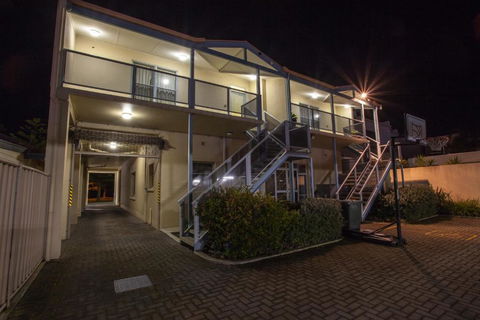 Port Lincoln Foreshore Apartments - Accommodation Asia 2