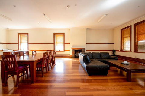 City Centre Motel Hotel - Accommodation Asia 2