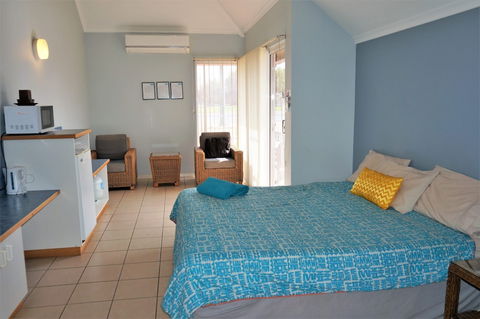 Osprey Holiday Village Unit 222 / 1 Bedroom - Accommodation Asia 5