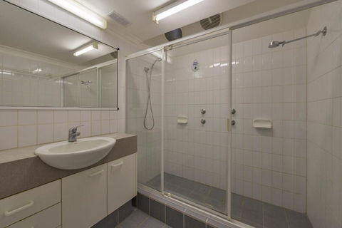 Osprey Holiday Village Unit 108 Serene 3 Bedroom Holiday Villa With A Pool In The Complex - Accommodation Asia 3