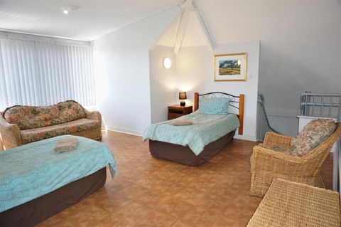 Osprey Holiday Village Unit 108 Serene 3 Bedroom Holiday Villa With A Pool In The Complex - Accommodation Asia 7