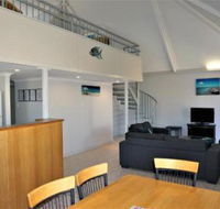 Osprey Holiday Village Unit 108 Serene 3 Bedroom Holiday Villa with a Pool in the Complex - Accommodation Asia