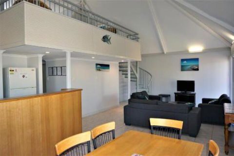Osprey Holiday Village Unit 108 Serene 3 Bedroom Holiday Villa With A Pool In The Complex - Accommodation Asia 0