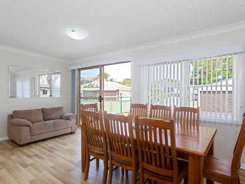 Sandy Shoal 46 Rigney Street Shoal Bay Beach Cottage With Aircon - Accommodation China 1