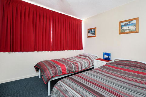 Eastbourne U6 80 Esplanade. Golden Beach - Accommodation Asia 5