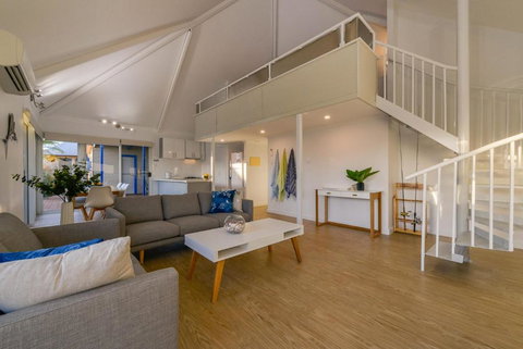 Osprey Holiday Village Unit 106 Trendy 3 Bedroom Holiday Villa With A Pool In The Complex - Accommodation Guide 6