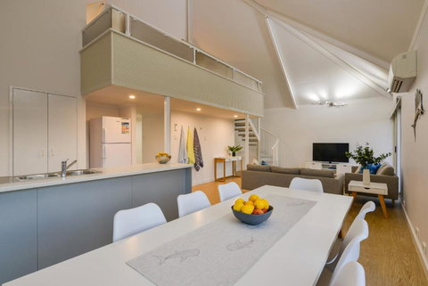 Osprey Holiday Village Unit 106 Trendy 3 Bedroom Holiday Villa With A Pool In The Complex - Accommodation Guide 5