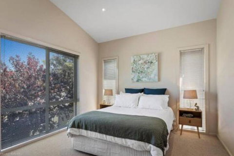 DRIFTWOOD VILLA Free Wifi Walk To Beach - Accommodation Asia 0