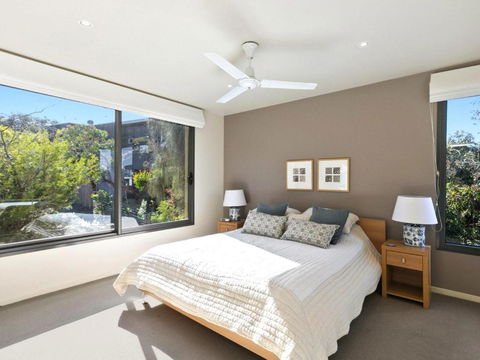 BELLE VUE ANGLESEA - Accommodation Guide 3