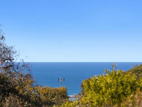 BELLE VUE ANGLESEA - Accommodation Guide 4