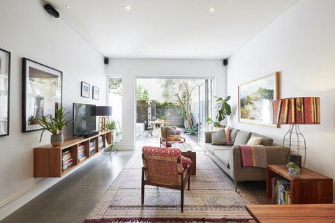 Bondi Beach Haven - Accommodation Guide 4