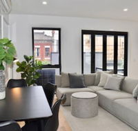 Brand New 2 Bed Apartment With Stunning City Views - Accommodation Asia