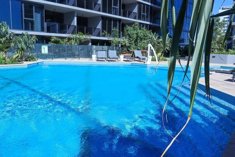 Stylist 2 Bedrooms Apartment With Pool/gym/parking - Accommodation Asia 0