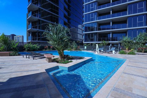 Stylist 2 Bedrooms Apartment With Pool/gym/parking - Accommodation Asia 2