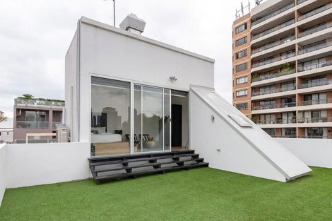Modern Stylish Penthouse - Accommodation Asia 2