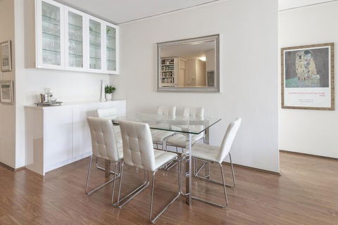 BONDI PAD-hosted By L'Abode - Accommodation Guide 4