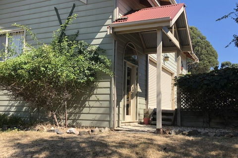 Alpine Stag Lodge Unit 1 - Accommodation Guide 1