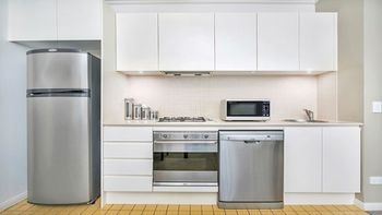The Apartment Service AX405 - Accommodation Guide 5