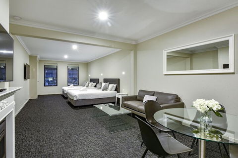 Aloha Central Premium Studios - Accommodation Asia 2