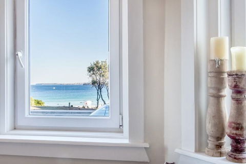 Designer Beachfront Apartment - Accommodation Guide 7