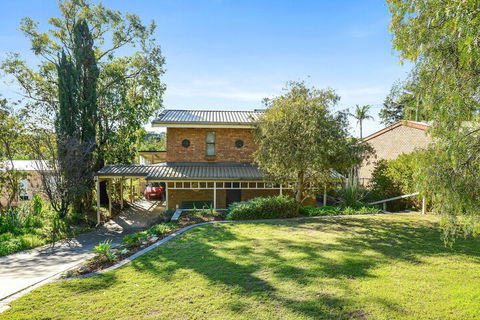 Kestrel Lodge - Accommodation Asia 1