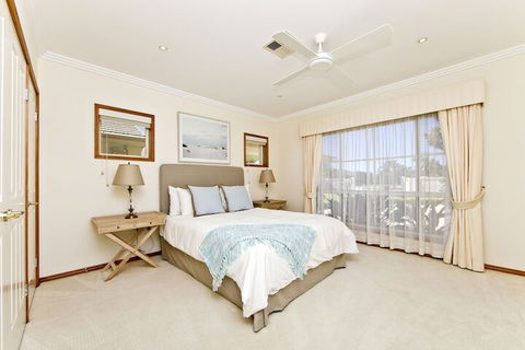 One Mile Mansion - Accommodation Asia 3