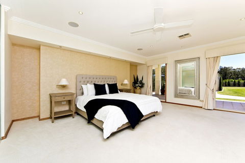 One Mile Mansion - Accommodation Asia 4