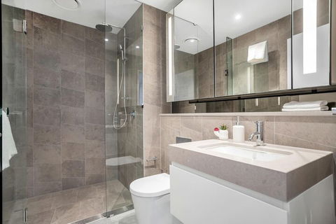 I02-china Town Luxury Service Apartment - Accommodation Asia 2