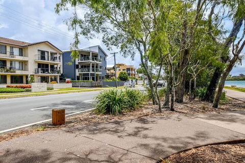 Coral Breeze Bradman Avenue Maroochydore - Accommodation Asia 2