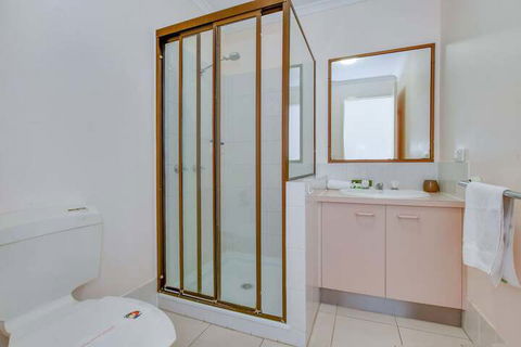 Coral Breeze Bradman Avenue Maroochydore - Accommodation Asia 6