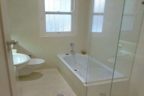 Waterfront Kirribilli Apartment NS181 - Accommodation Asia 2
