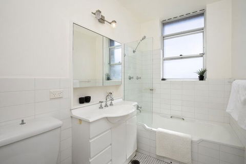 The Apartment Service HARST - Accommodation Guide 4