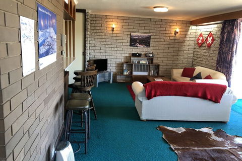 Snowflake 16 - Accommodation Guide 6