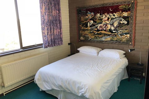 Snowflake 16 - Accommodation Guide 1