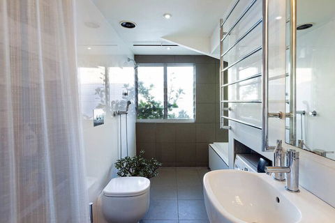 Bondi Retro Designer - Accommodation Guide 3