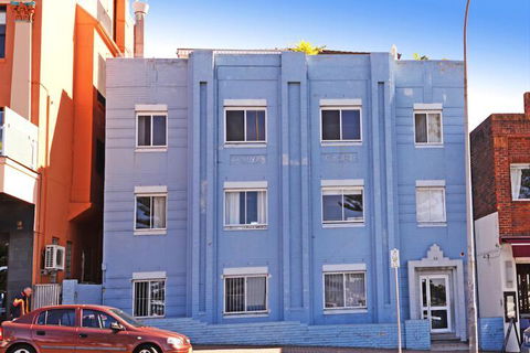 Beachfront Penthouse - Accommodation Guide 1