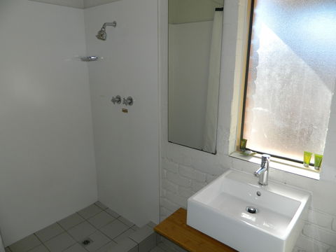 Geraldton's Ocean West - Accommodation Asia 3