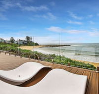 JoeAnne at Blue Bay Absolute Beachfront - Accommodation Asia