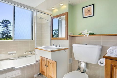 Charming Comfortable & Convenient MOS72 - Accommodation Guide 2